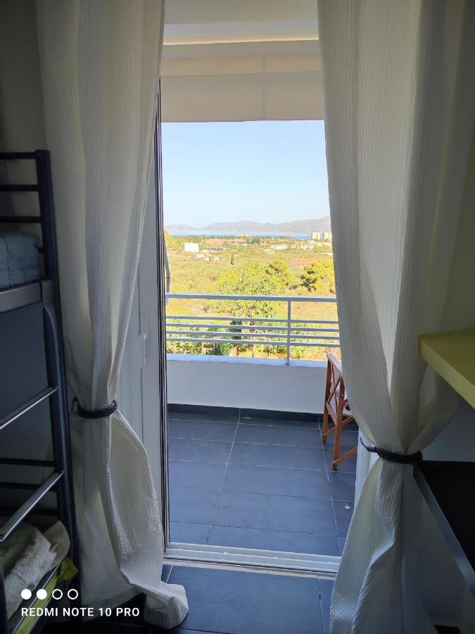 Andrew'S Sunset View Apartment Loutráki Eksteriør billede